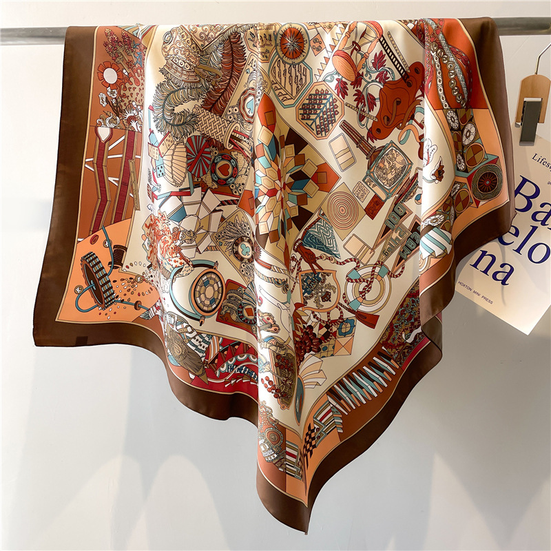 Jedwabna apaszka damska w kwad – Scarf Silk Square recenzja i cena