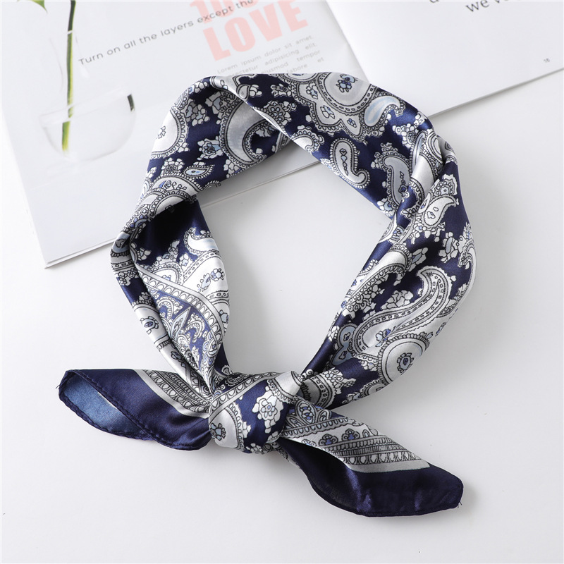 Luksusowa kwadratowa jedwabna  – Scarf Silk Square recenzja i cena